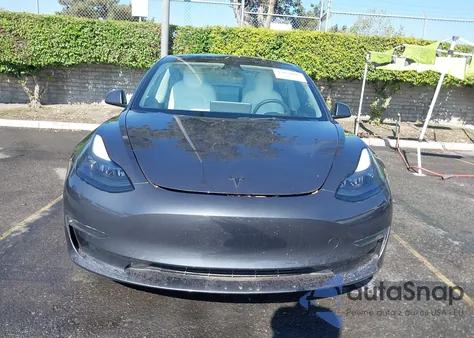 2023 Tesla Model 3 Long Range Dual Motor All-Wheel Drive z USA, uszkodzony, nr VIN 5YJ3E1EBXPF631851